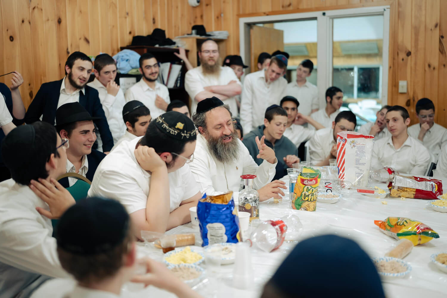 Farbrengen with Rabbi Bluming